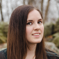 122.Agent-Headshots_vicky